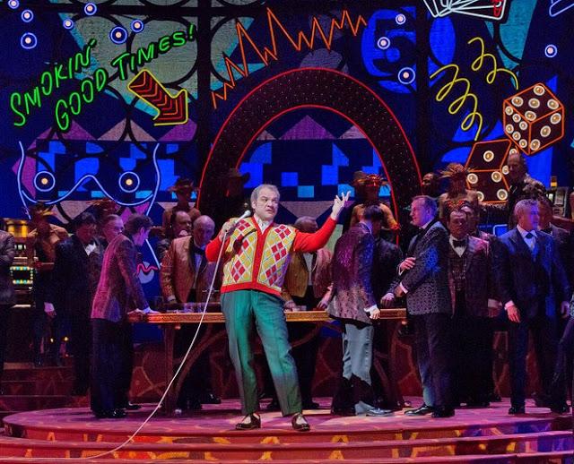 Rigoletto en el Casino. foto metopera