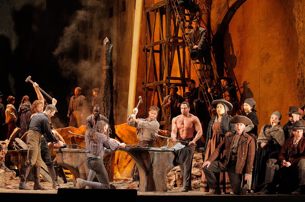 Escena de los gitanos, una de las más célebres de la ópera. foto nescafedelasartes